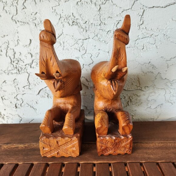 Vintage Hand-Carved Teak Elephant Bookends Pair – 10" Tall Wooden Decor Jungle - Picture 2 of 12